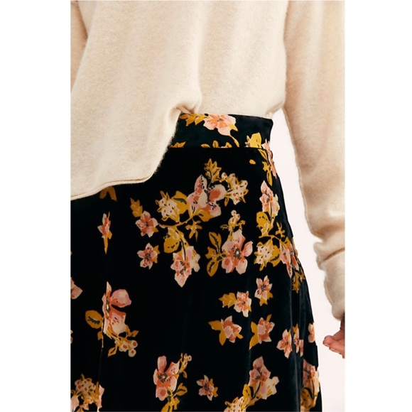 Free People Margaux Velvet Mini Skirt - Picture 2 of 14